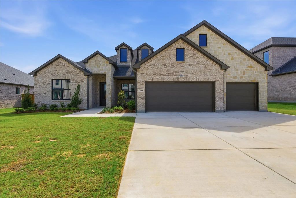 709 Anne Road, Van Alstyne