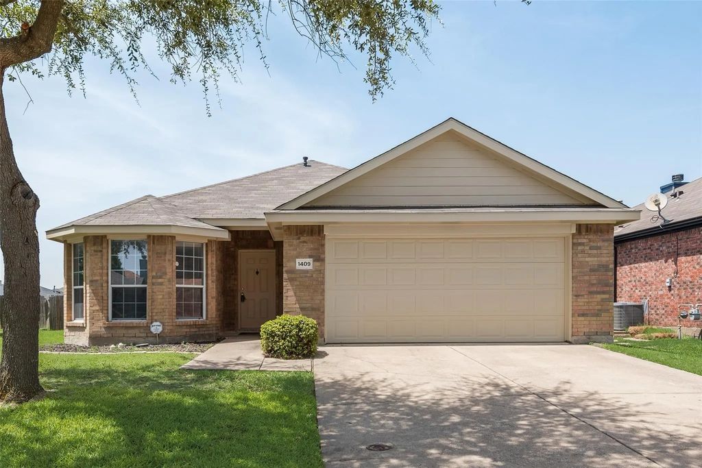 1409 Fairfield Drive, Forney