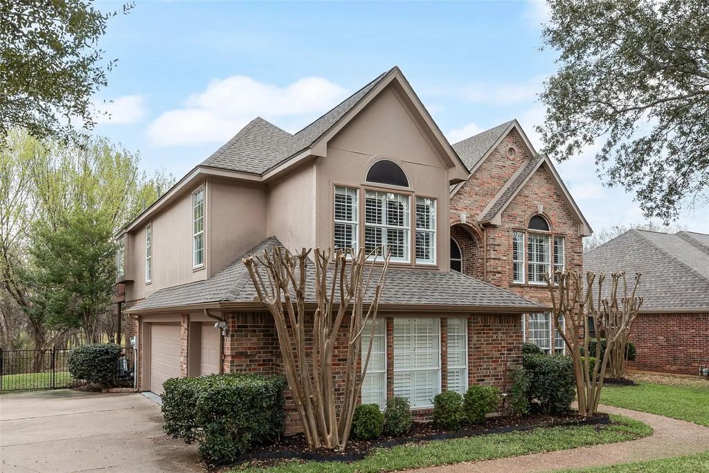 939 Midland Creek Drive, Southlake