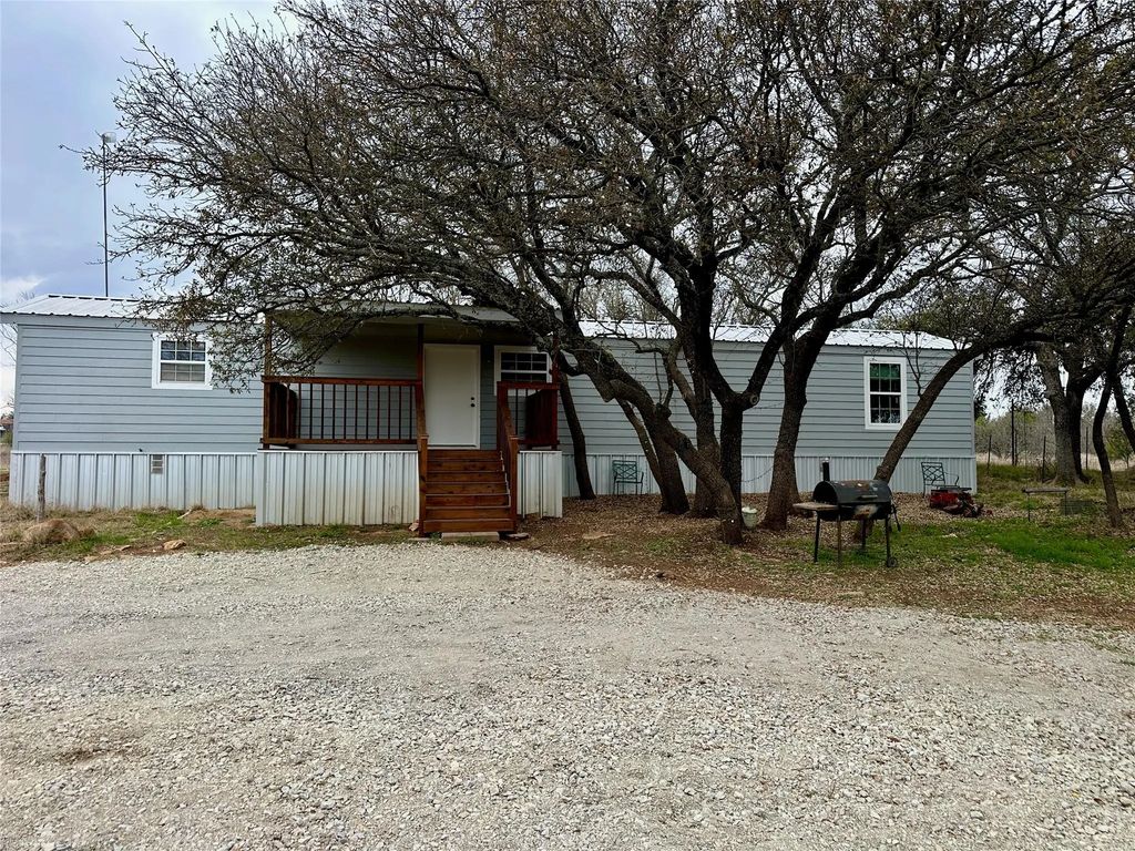 6535 Field Drive, Brownwood