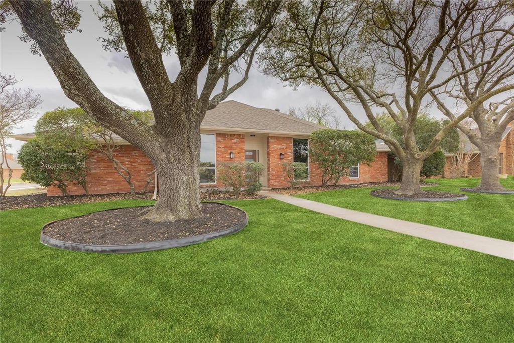 3944 Merriman Drive, Plano
