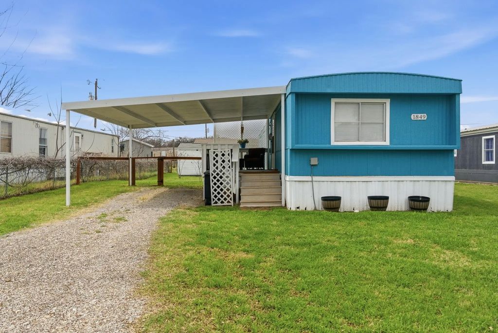 1849 Coral Road, Pelican Bay
