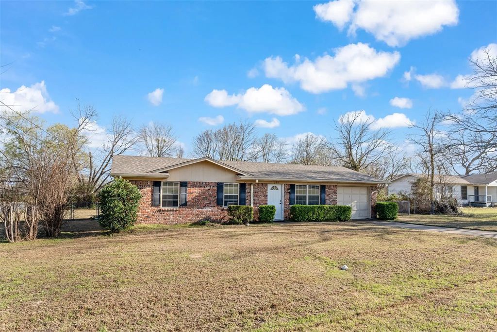 230 Nichols Drive, Canton