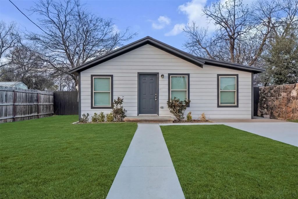 1014 W Archer Street, Jacksboro