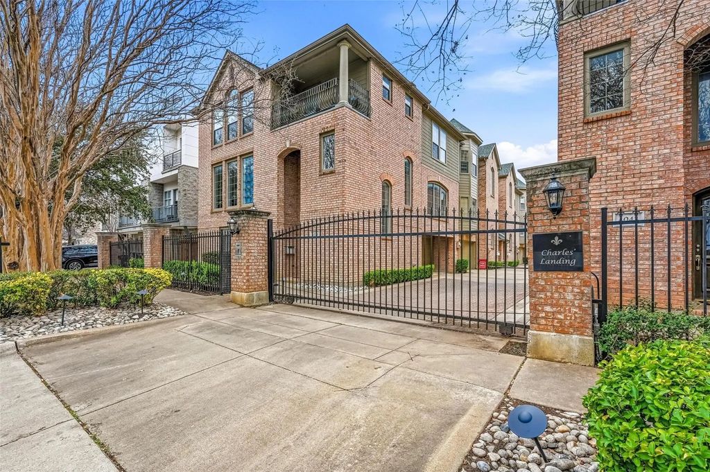 4033 Bowser Avenue, Dallas