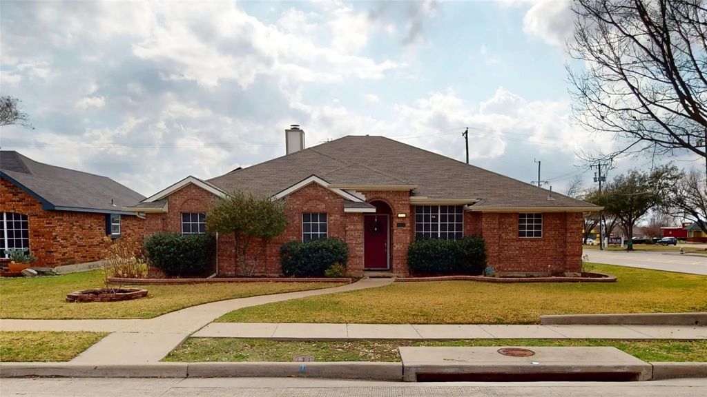 6901 Bluebell Drive, Rowlett