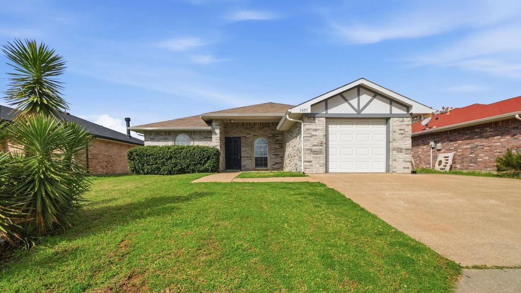1607 Tampa Bay Drive, Dallas