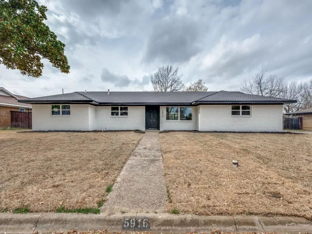5916 Meredith Lane, Edgecliff Village