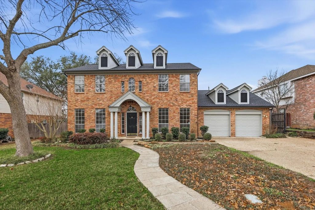6204 Kingswood Drive, Arlington