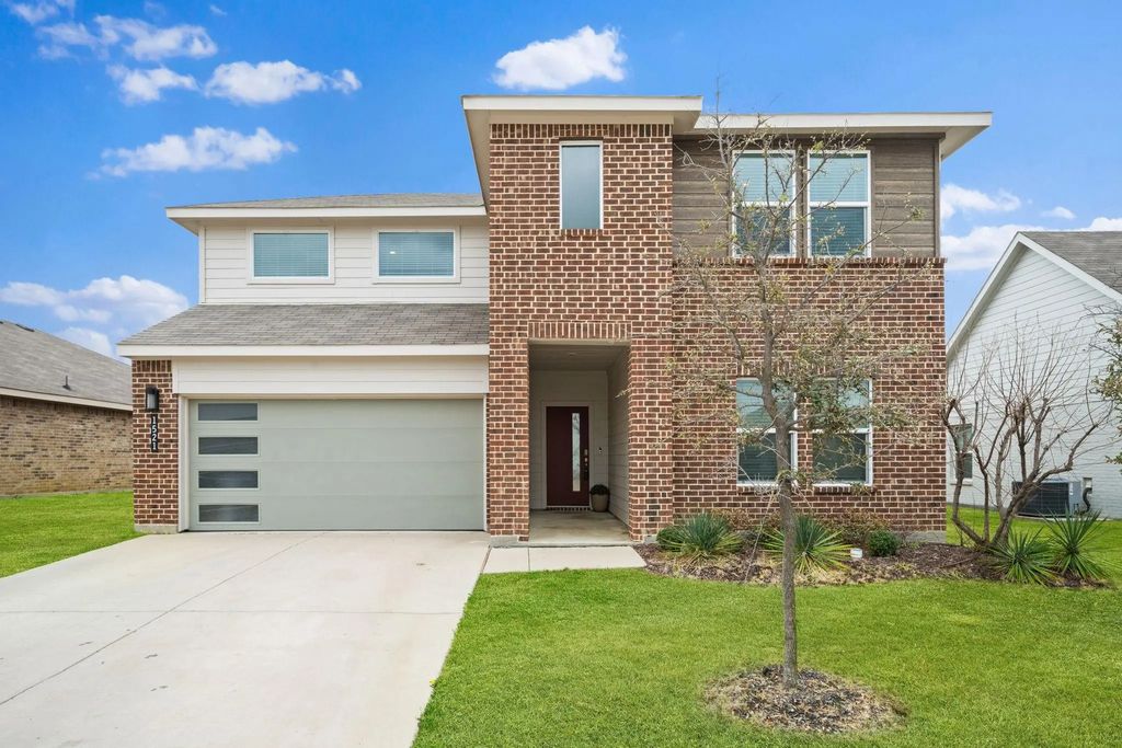 1521 Forest Park Drive, Alvarado