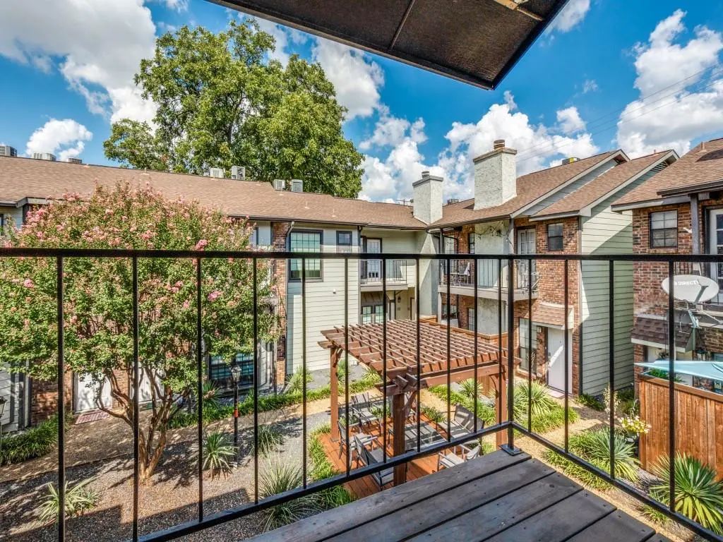 3904 Rawlins Street 105, Dallas