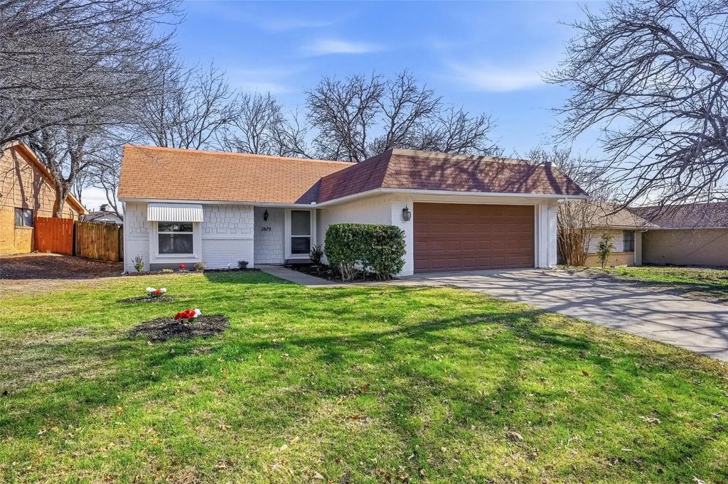 2879 Elsinor Drive, Fort Worth