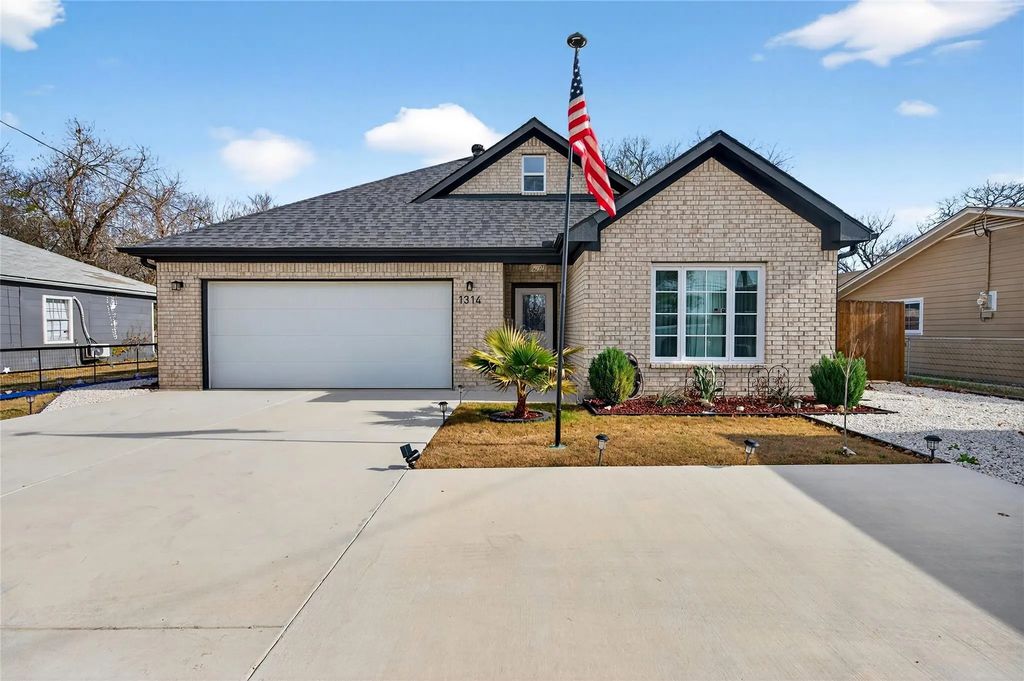 1314 S Grand Avenue, Gainesville