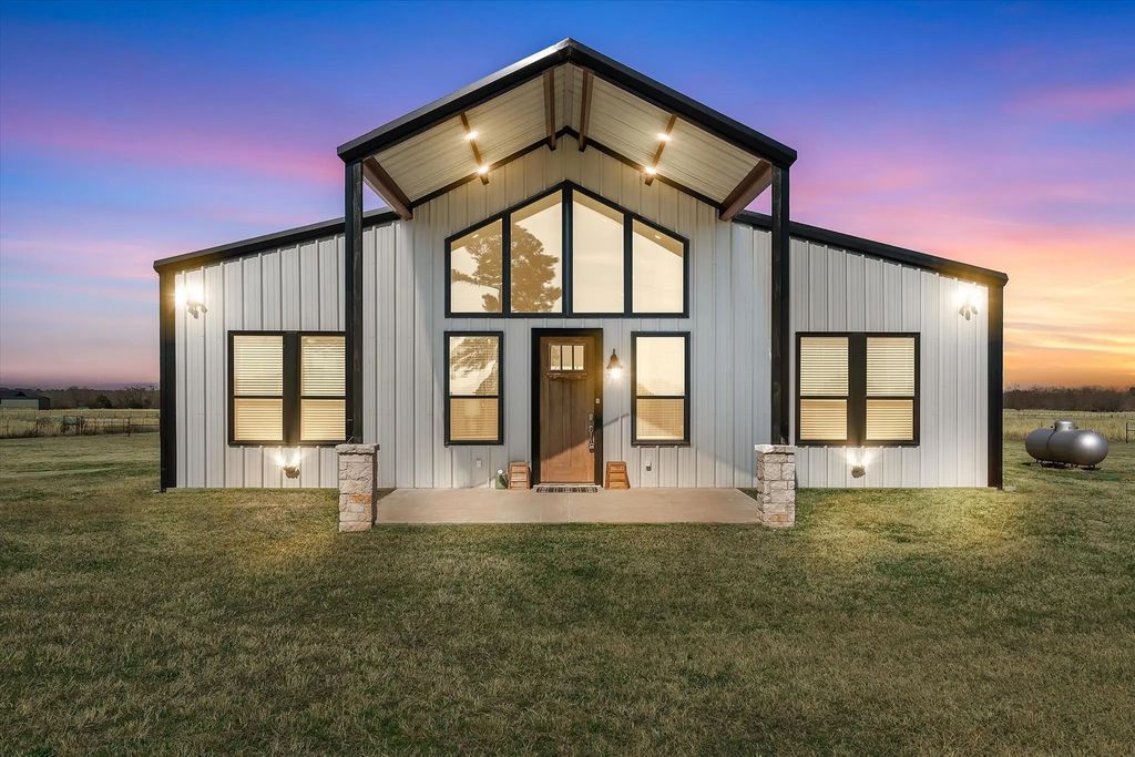 950 Vz County Road 1604, Grand Saline