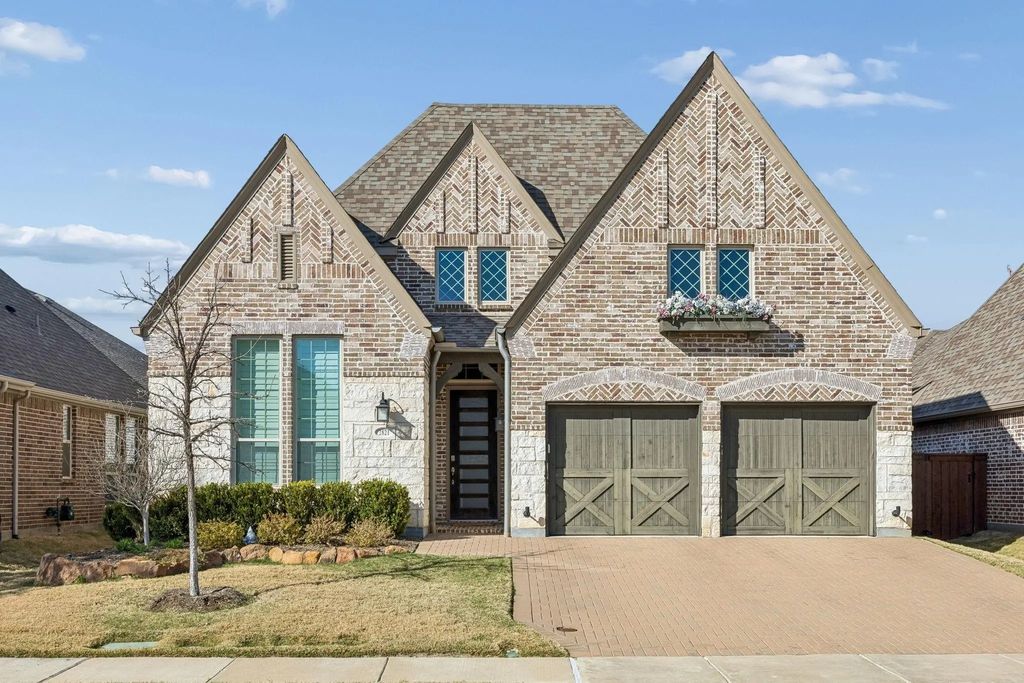 2821 Montreaux, The Colony
