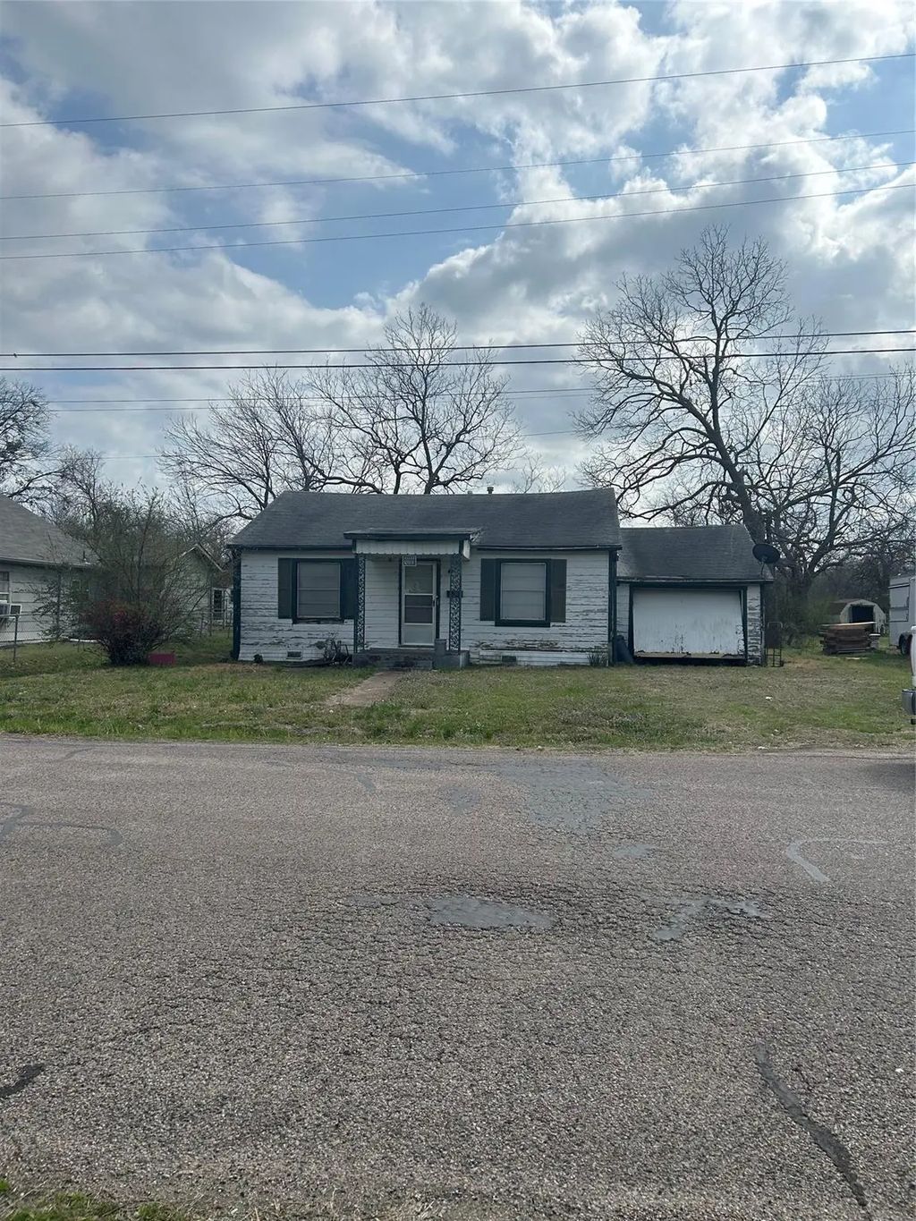 509 Allen Avenue, Bonham