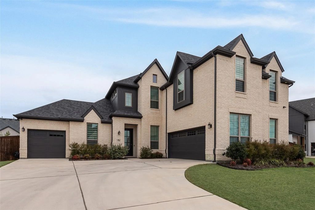 7108 Woodside Drive, Argyle