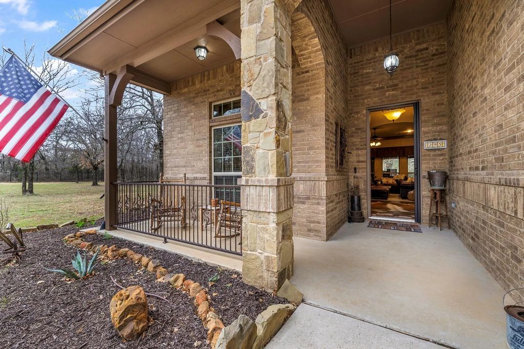 295 Lone Oak, Mineral Wells