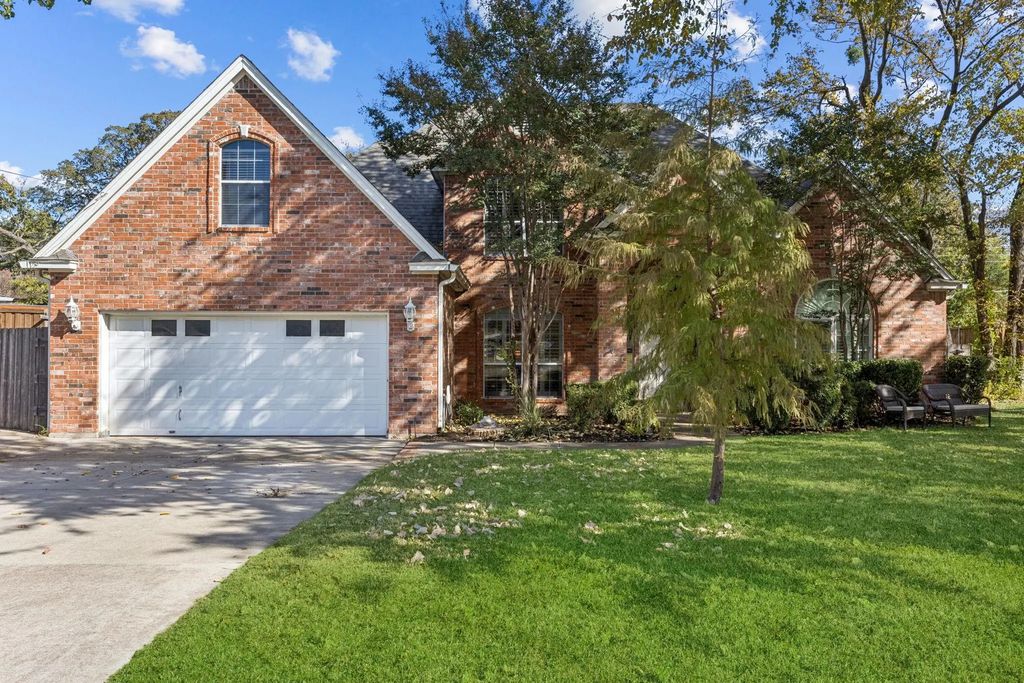 3216 Mercury Drive, Grapevine