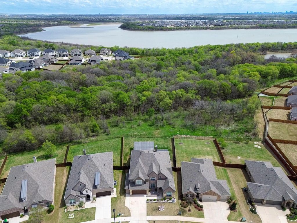 2021 Angus Drive, Little Elm