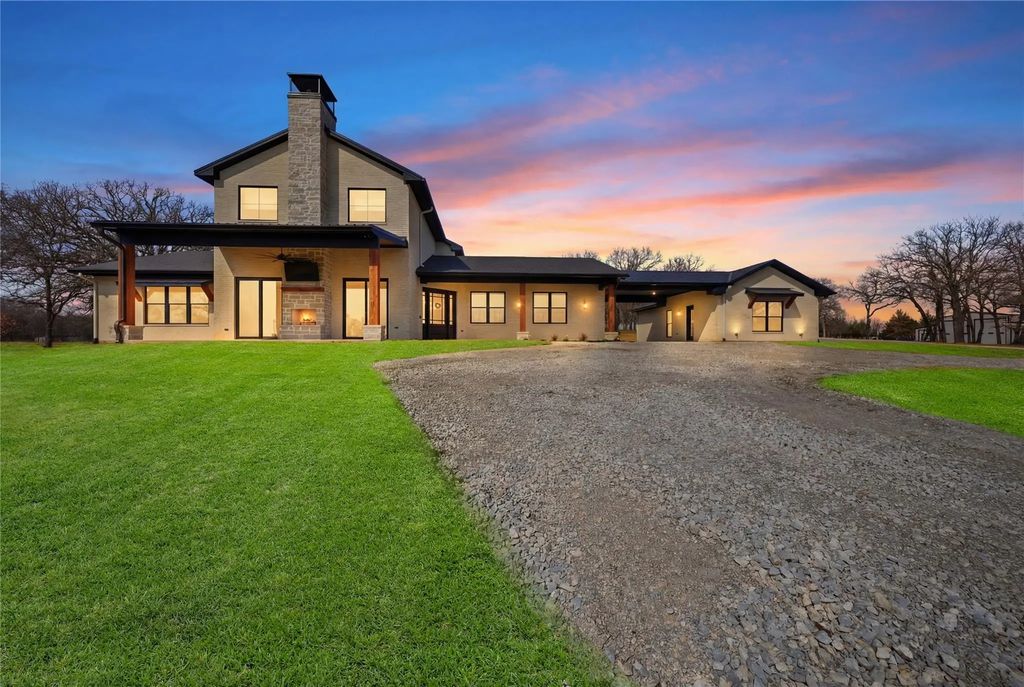 860 County Road 208, Gainesville