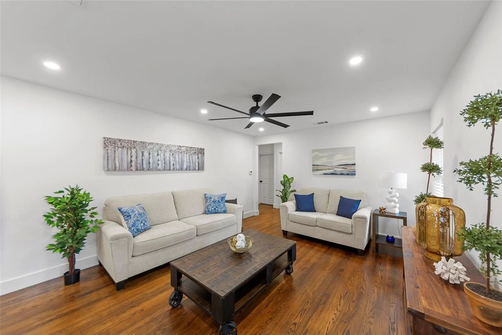 2945 Healey Drive, Dallas