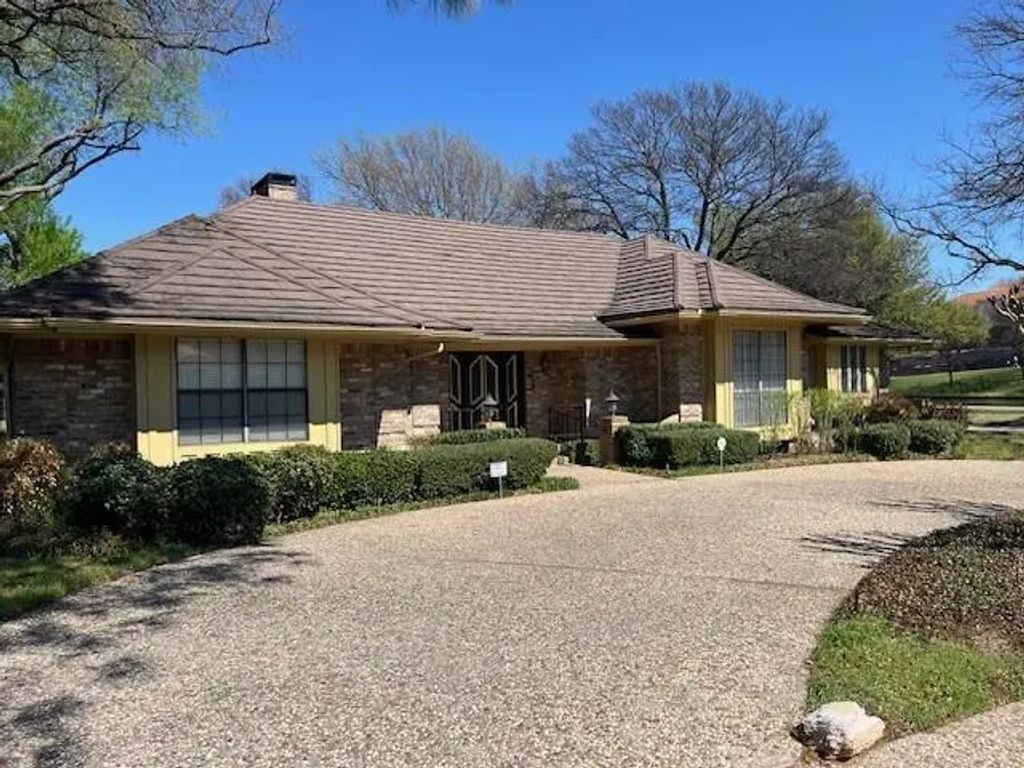 621 San Juan Court, Irving