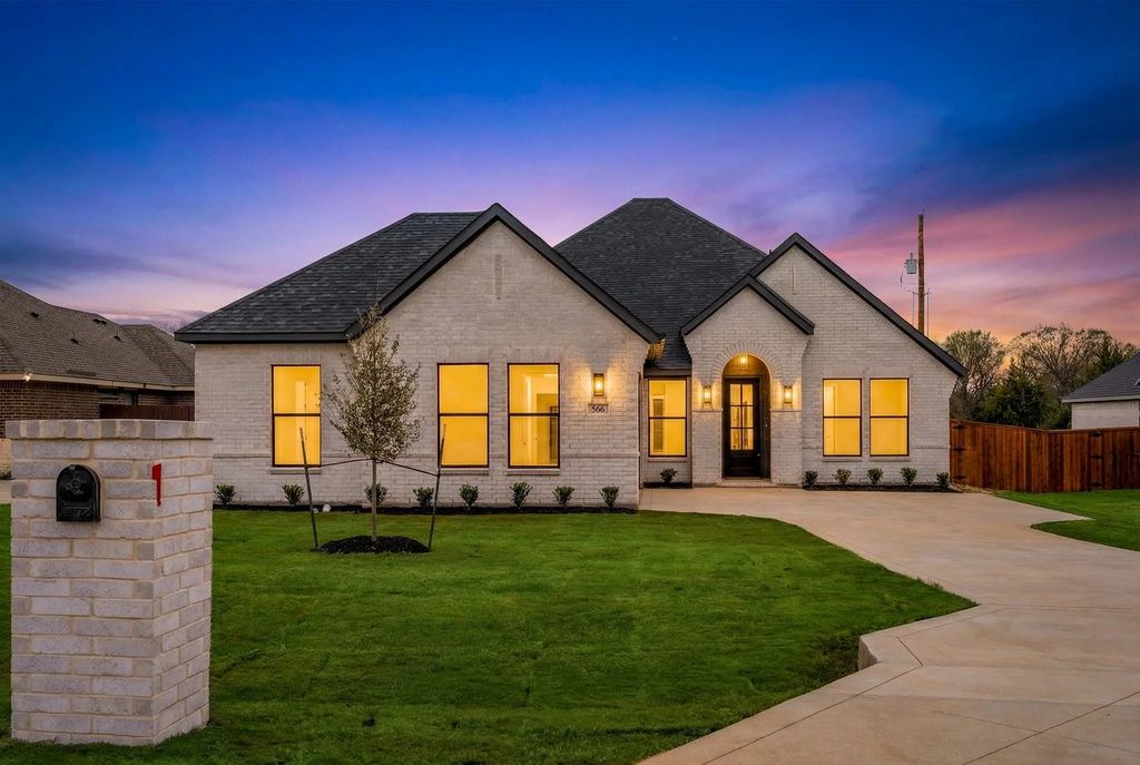 598 E Woodell Drive, Glenn Heights