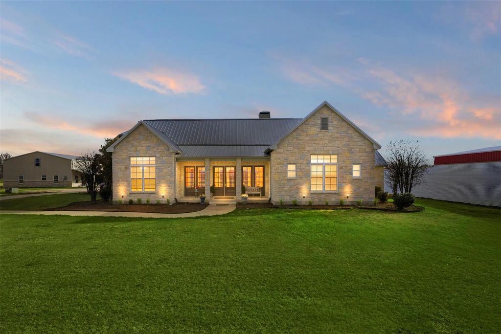 1244 Broadhead Road, Waxahachie