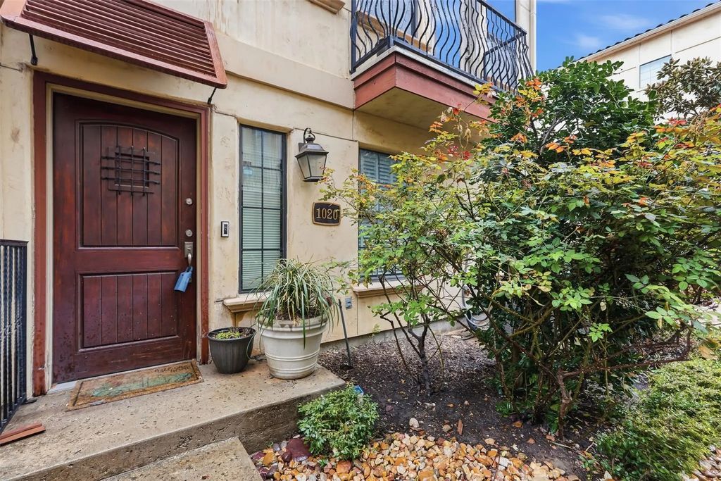 1020 Pavillion Street, Dallas