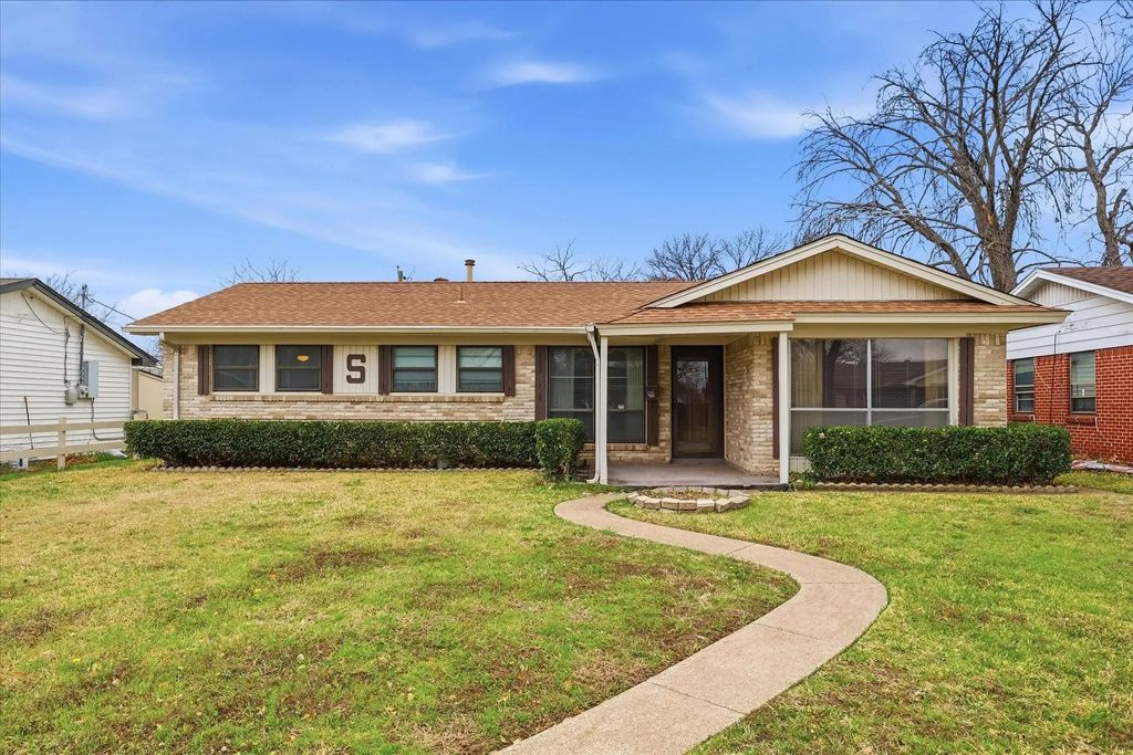 2341 Lagoon Drive, Mesquite