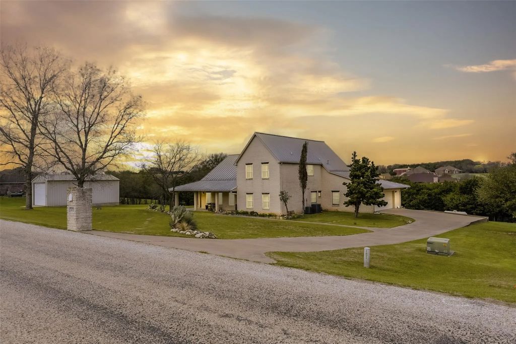433 Stone Mountain Court, Cresson