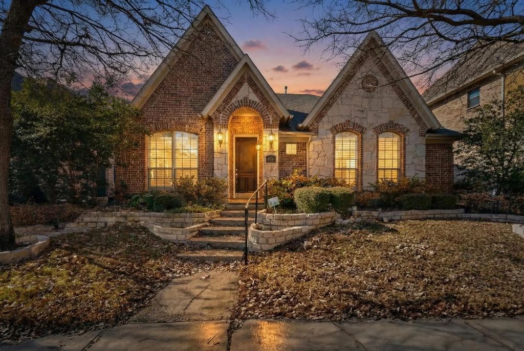8715 Lindenwood Lane, Irving