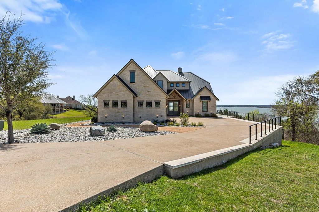1232 Overlook Court, Whitney