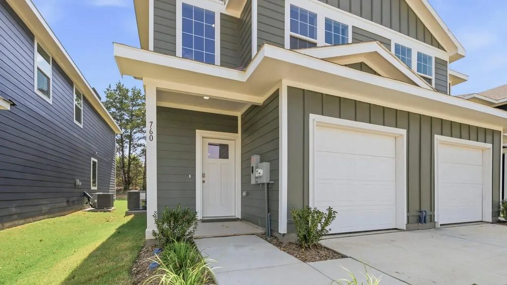 760 Stonewood Drive, Sulphur Springs