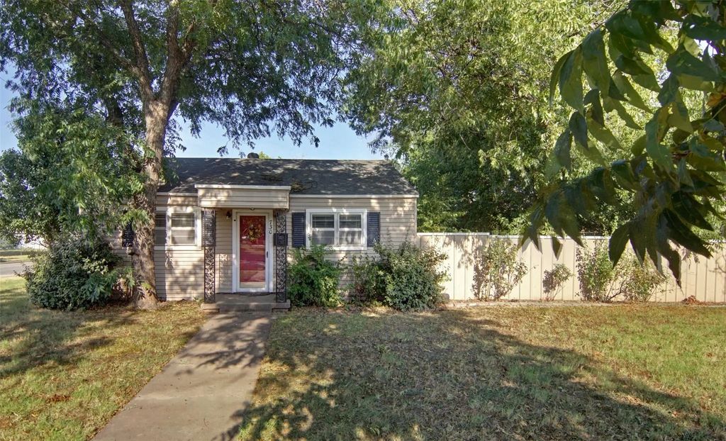 730 Indiana Street, Graham