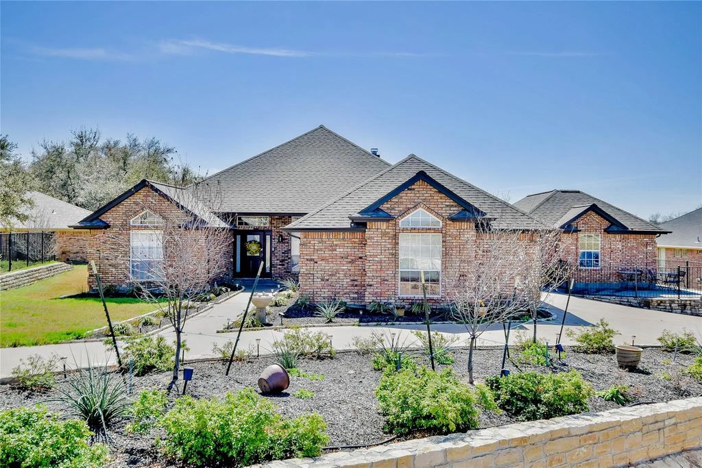4905 W Wedgefield Road, Granbury