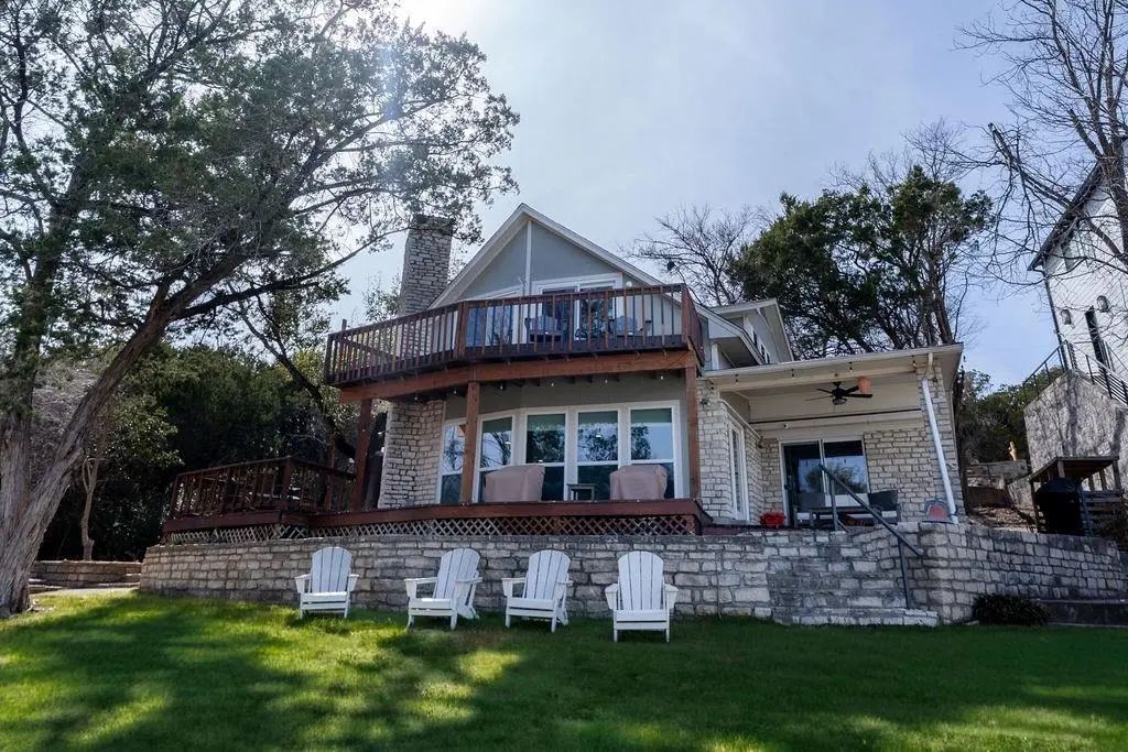 1221 Sleepy Water Court, Granbury