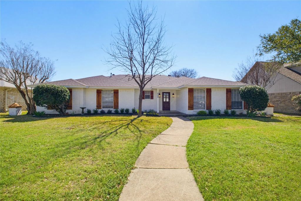808 Rivercrest Boulevard, Allen