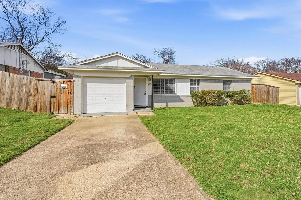 6129 Singing Hills Drive, Dallas