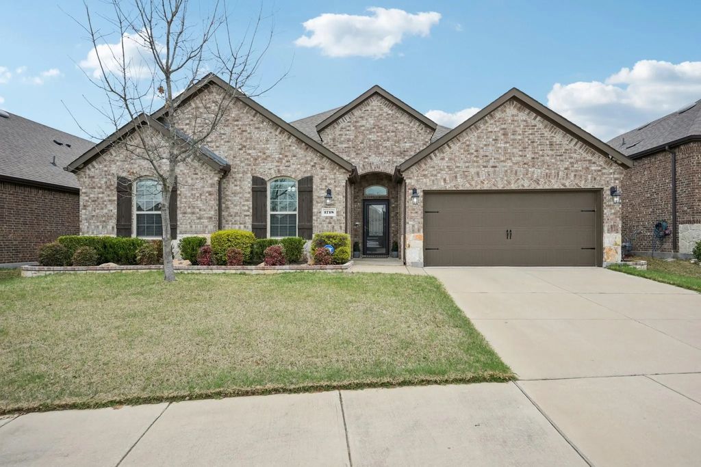 1718 Tumbleweed Court, Celina