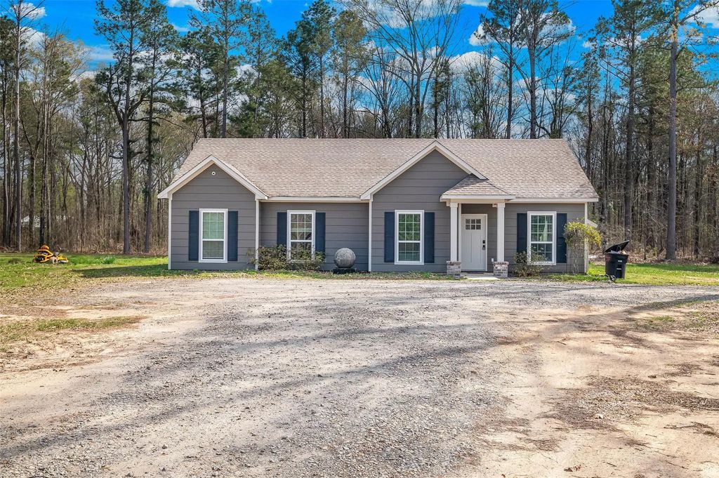 614 Highway 162, Benton