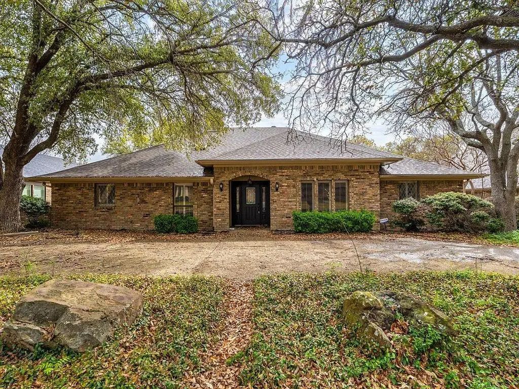 9922 Hickory Crossing, Dallas