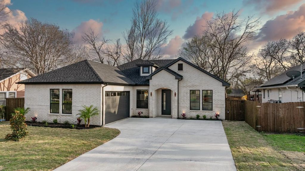 7222 Benning Avenue, Dallas