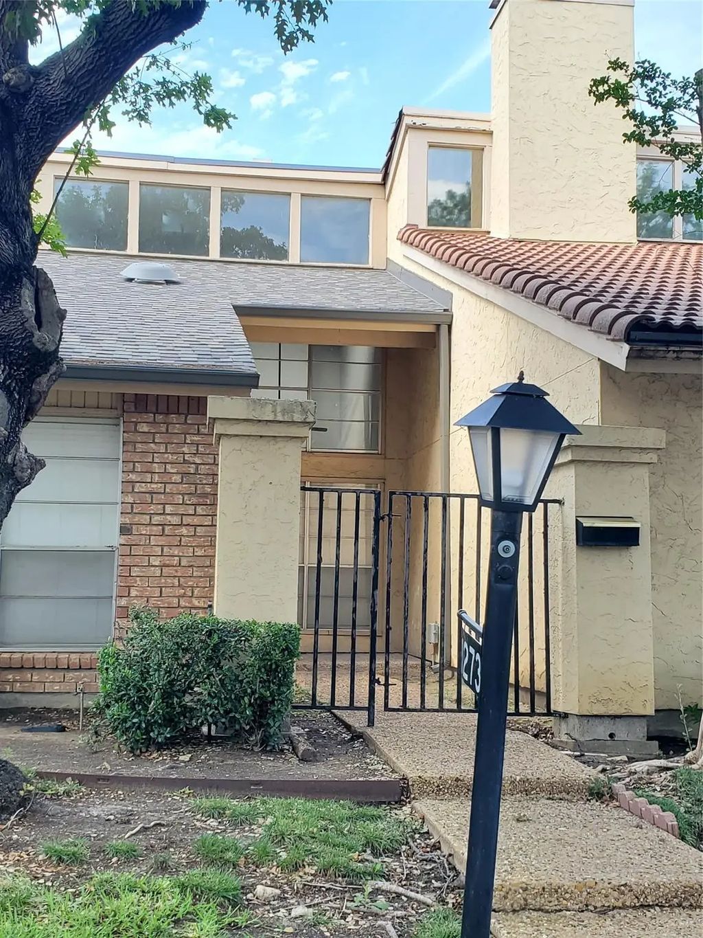 12735 Burninglog Lane, Dallas