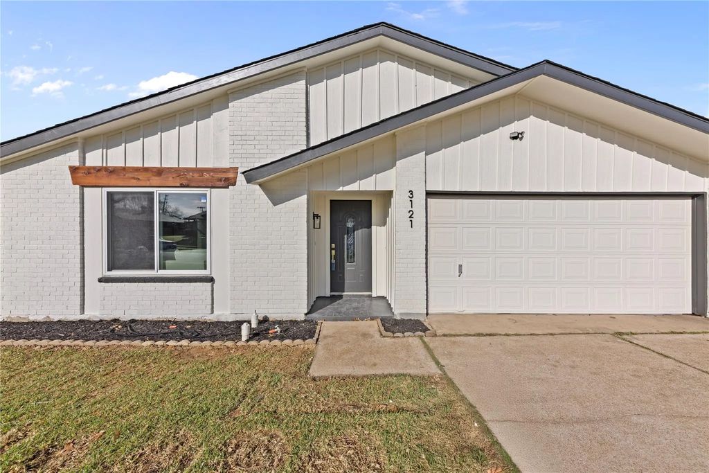 3121 Wayfarer Road, Bedford