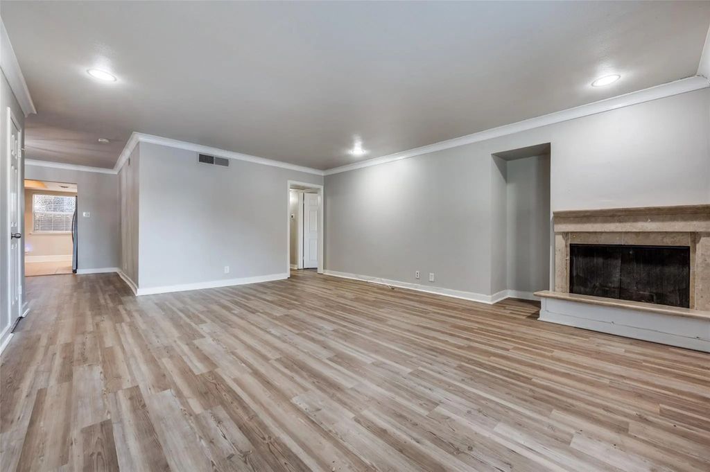10201 Regal Oaks Drive 103, Dallas