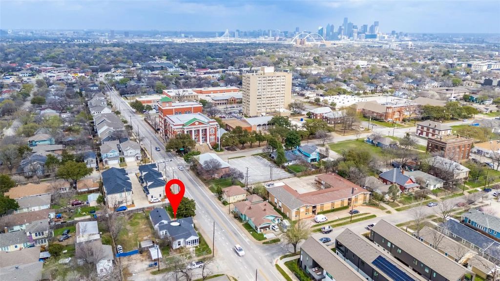 1001 Sunset Avenue, Dallas