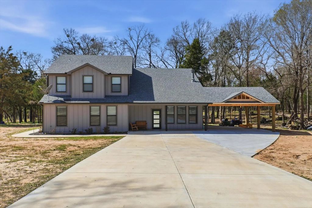 12523 County Road 2138, Kemp