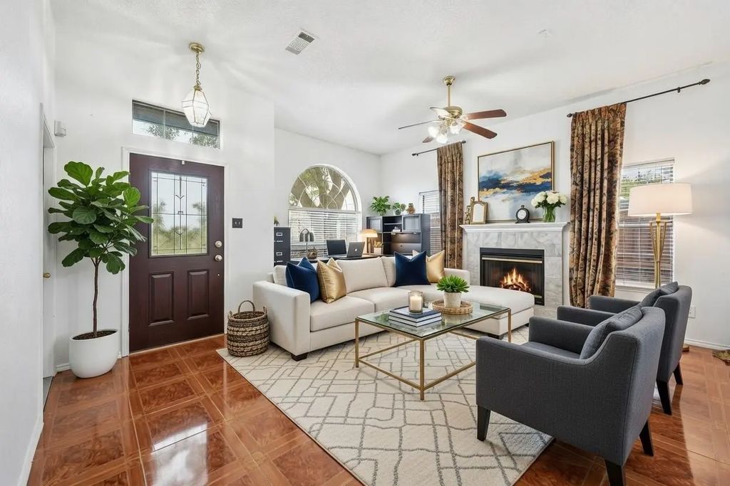 2400 Park Crest Court, Irving